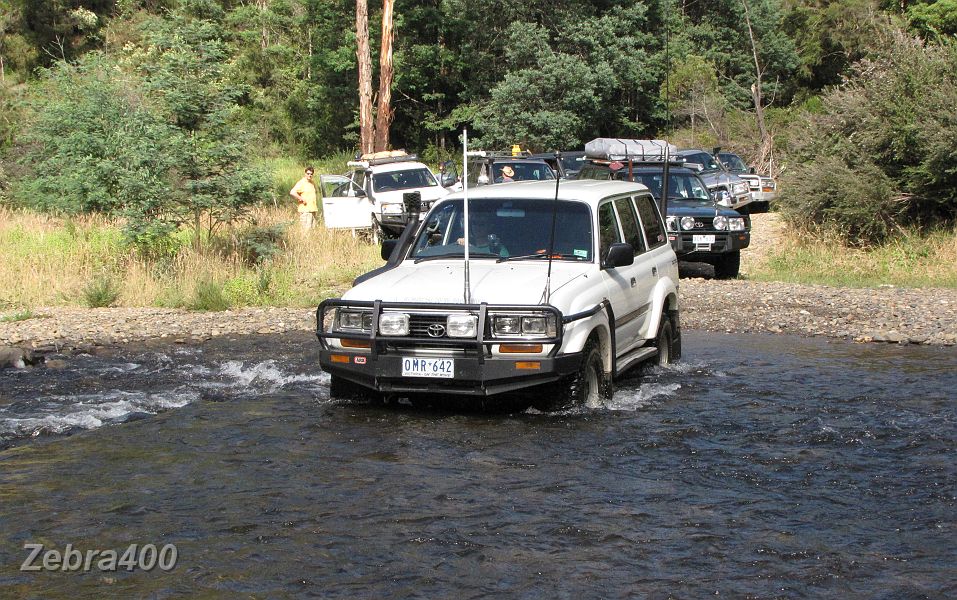04-Zebra heads into the Thomson while the rest of the convoy watches on .JPG